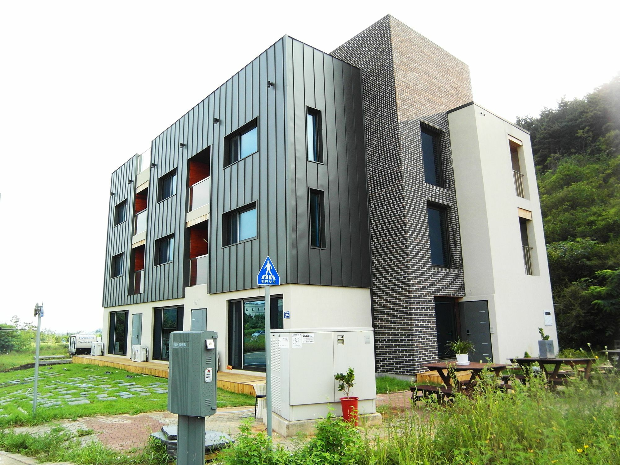 Leeon Guest House Incheon Exterior foto